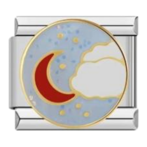 Luna Roja entre Nubes